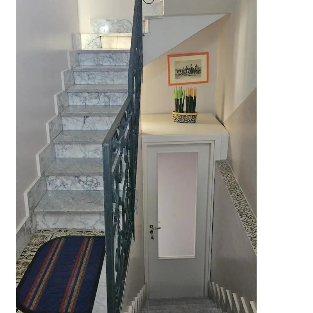 Bed and Breakfast Lucia & Giovanni Giardini Naxos