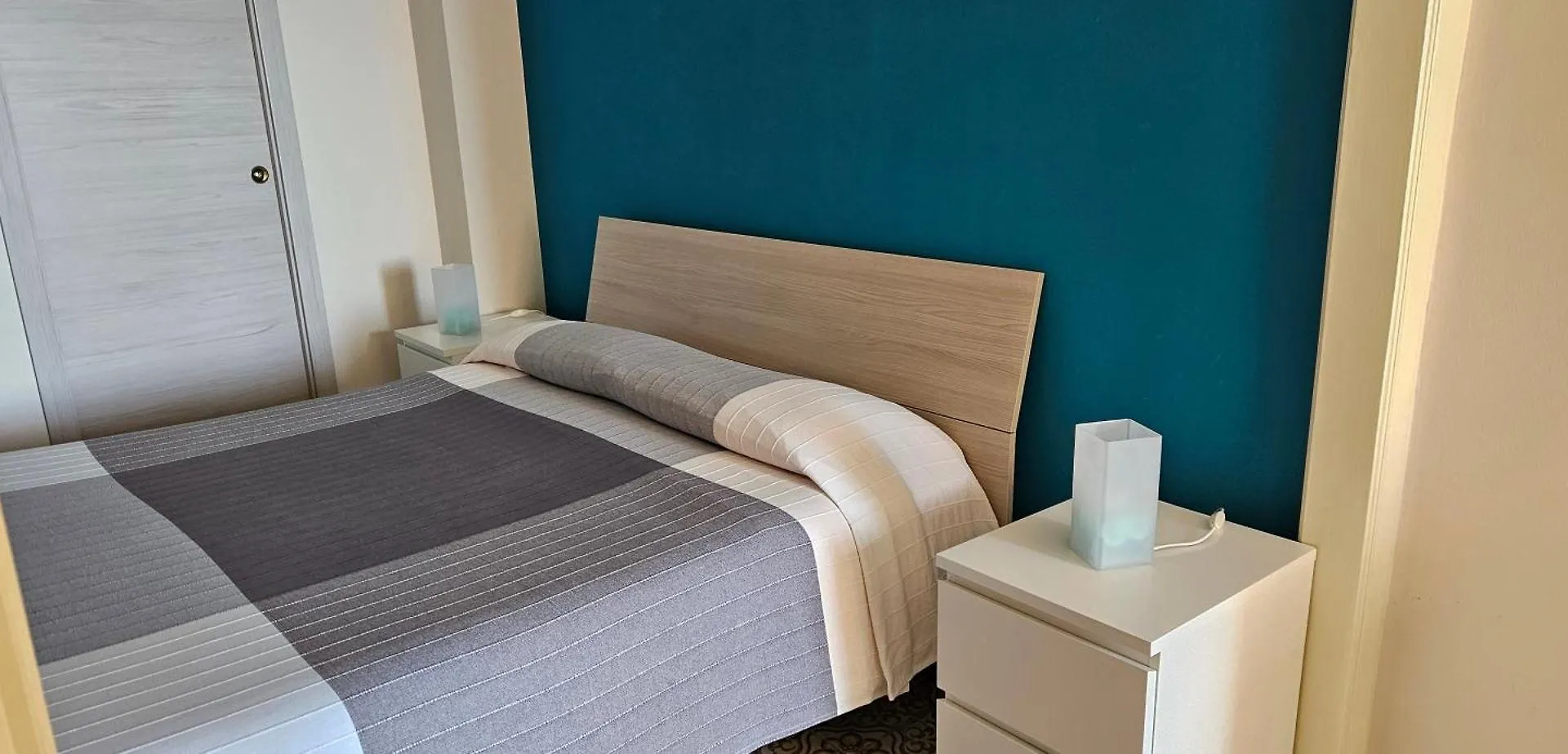 Lucia & Giovanni Giardini-Naxos Bed & Breakfast